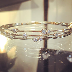 diamond bracelets and necklaces