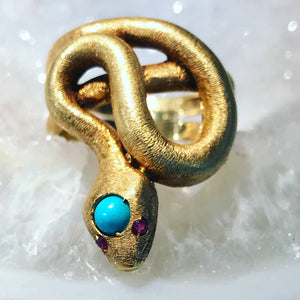 Vintage Snake ring with turquoise and ruby