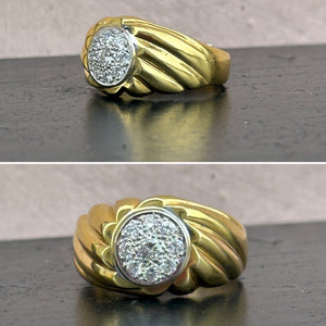 The Flash. Gold Signet Ring