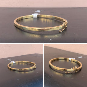 Yellow Gold Hinged Bangle