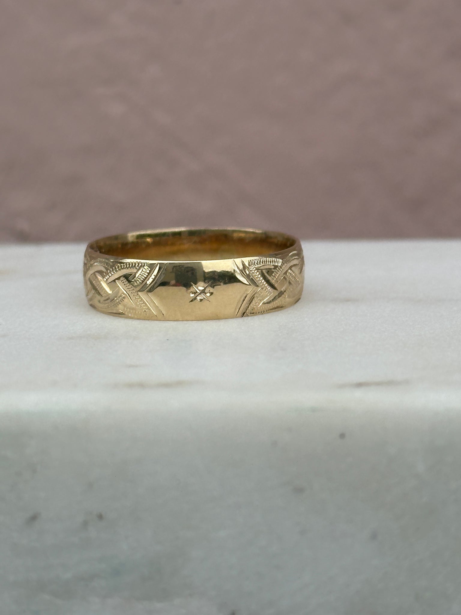 Celtic Gold Band Star Trinity