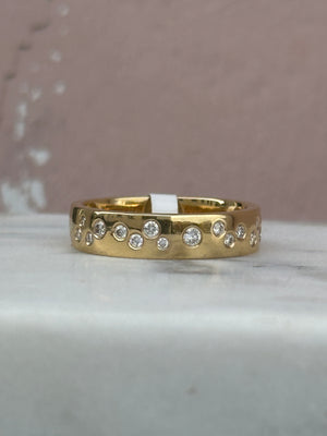 Gold Wedding Ring : Stardust