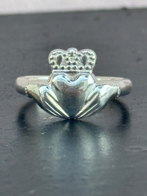 Handcrafted Claddagh Ring Silver