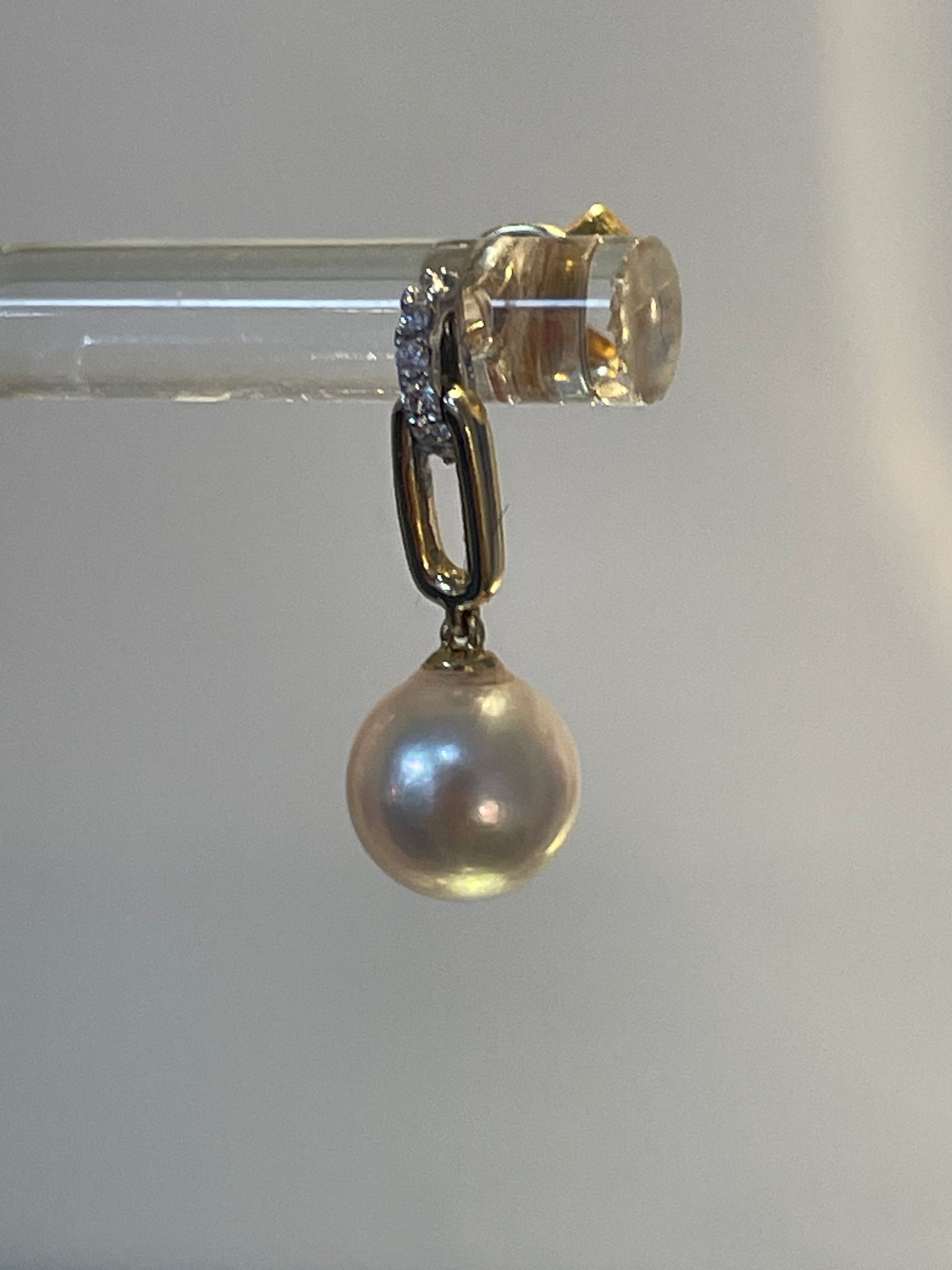 Gold Pearl and Diamond Drops.