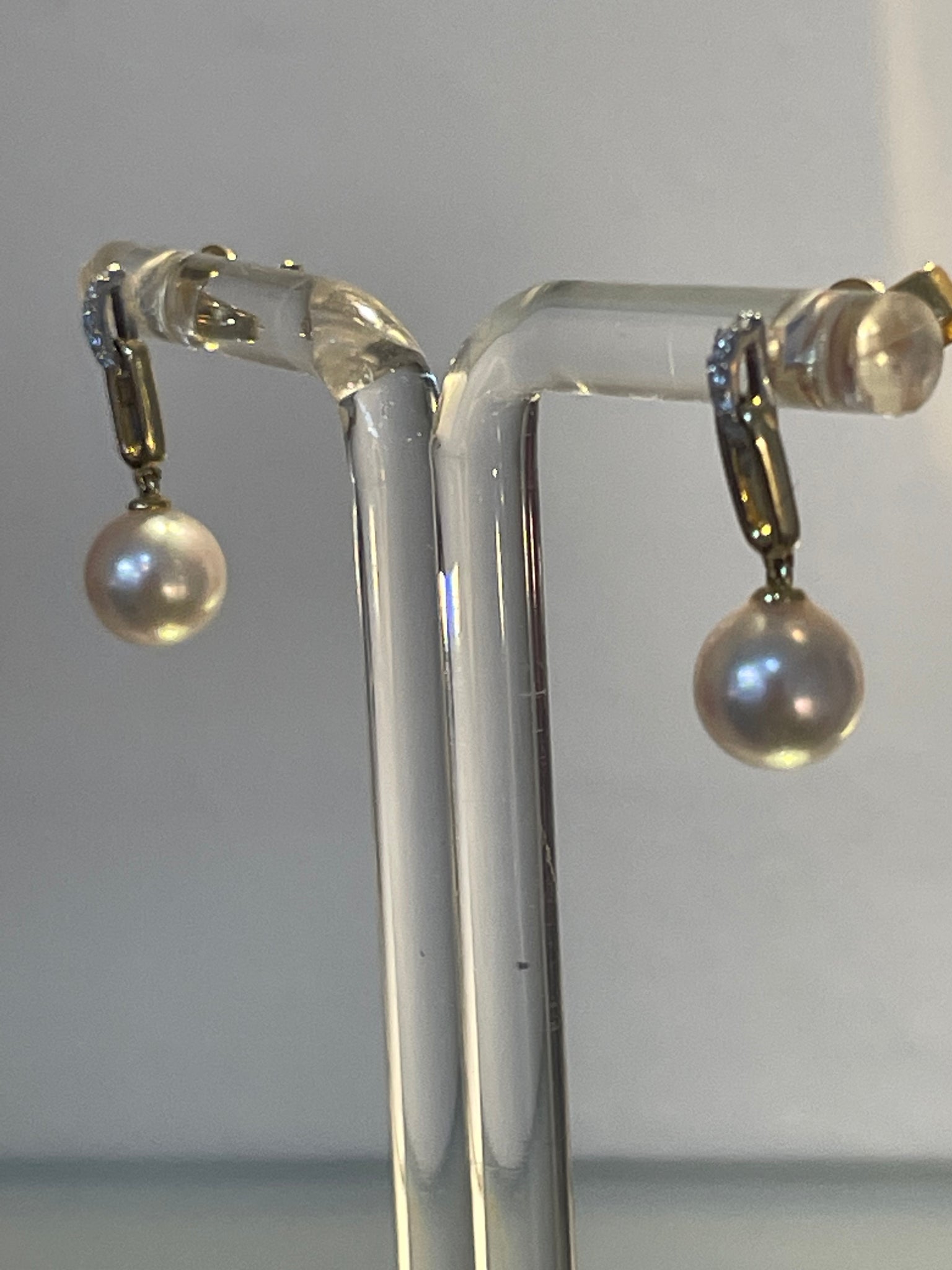Gold Pearl and Diamond Drops.