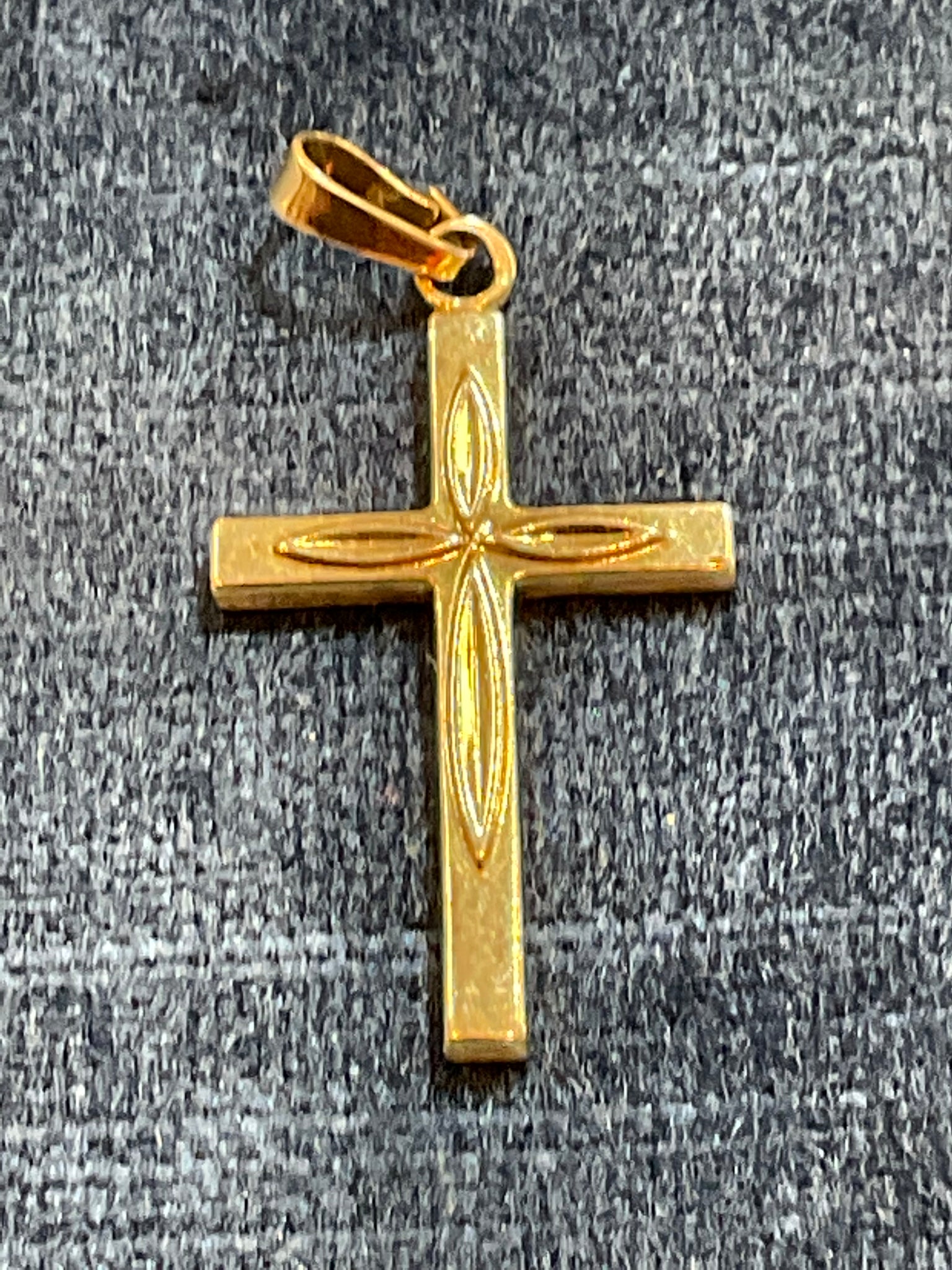 Vintage 9ct Gold Cross Charm